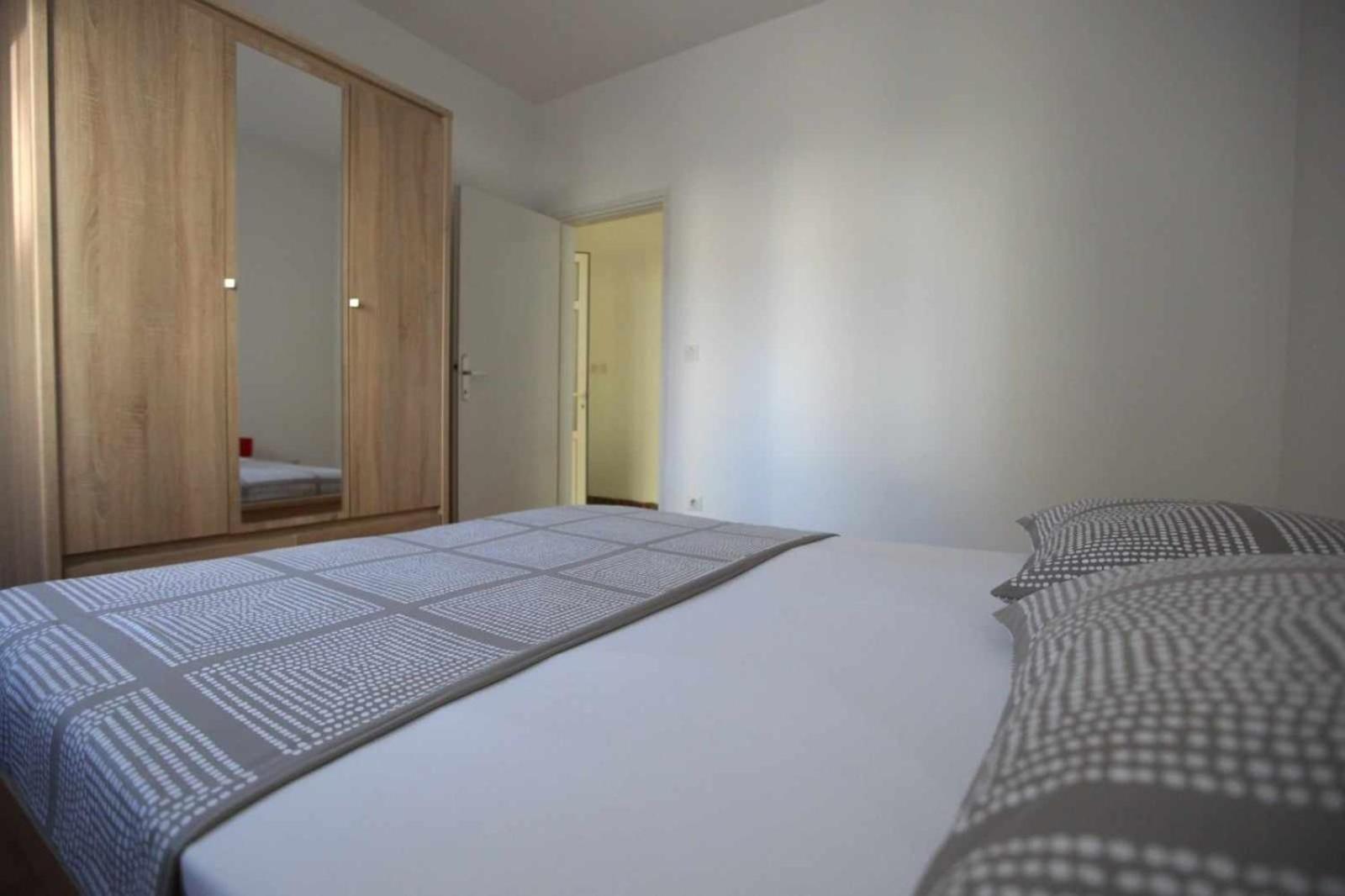 Apartmani Ivana Trogir Eksteriør billede
